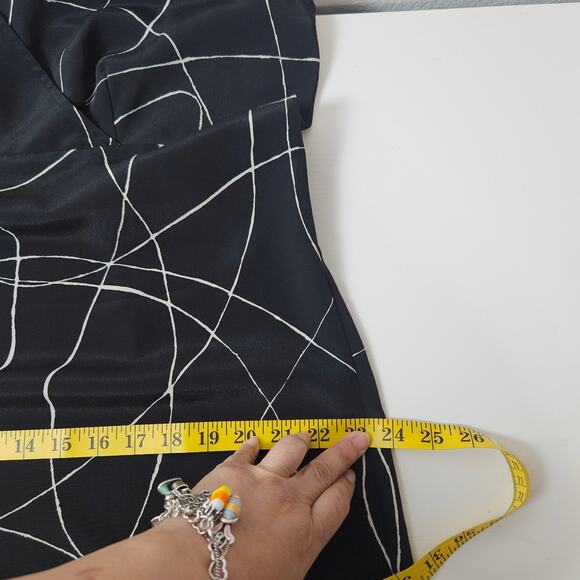 Venezia Black & White Abstract Print V-Neck Sleeveless Midi Dress Size 14/16 - Picture 6 of 8